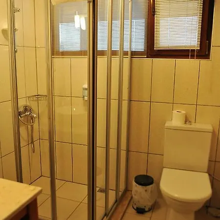 Erguvanli Ev Vendégház Küçükkuyu
