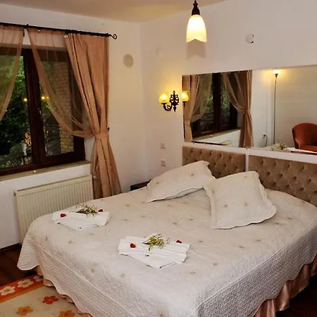 게스트하우스 Erguvanli Ev 쿠카쿠유